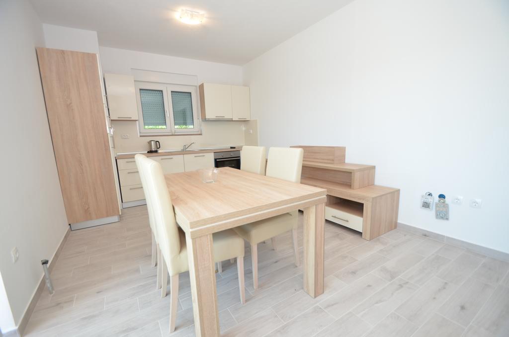 Apartment Anica Kuk Starigrad Paklenica Rom bilde