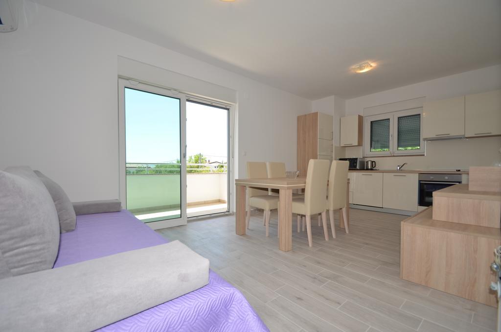 Apartment Anica Kuk Starigrad Paklenica Rom bilde