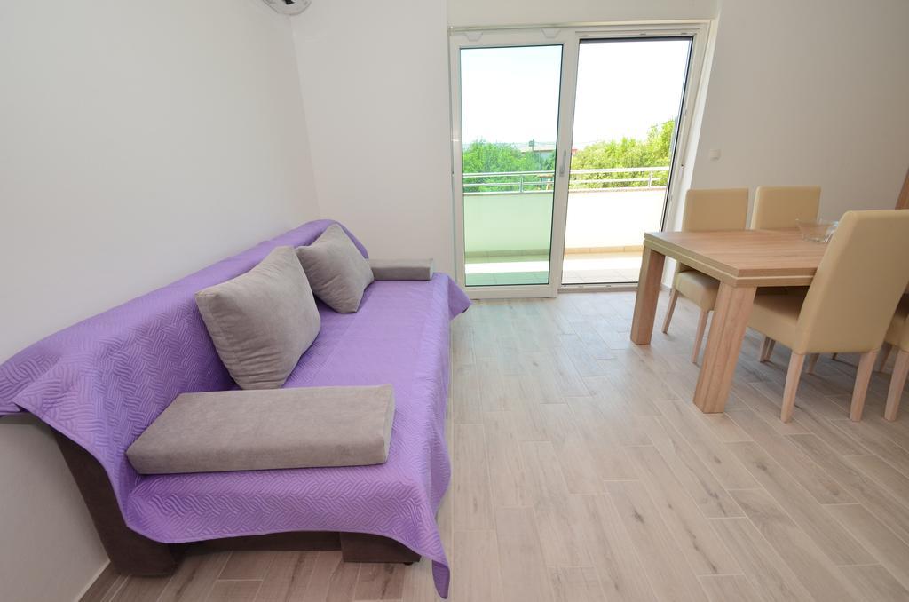 Apartment Anica Kuk Starigrad Paklenica Rom bilde