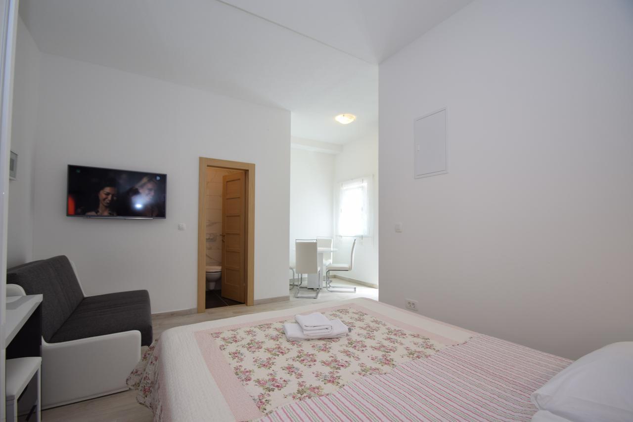 Apartment Anica Kuk Starigrad Paklenica Eksteriør bilde